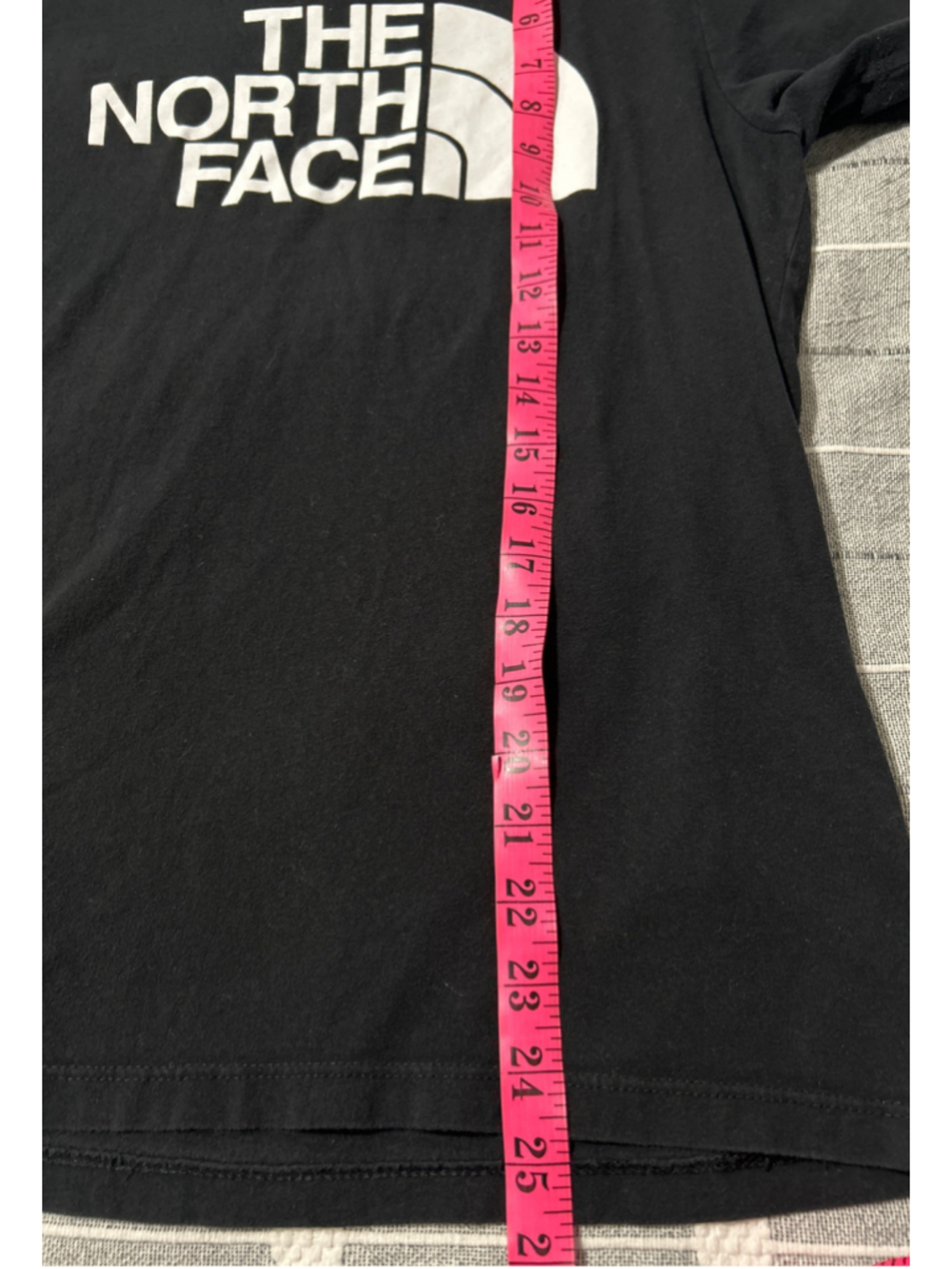 The North Face Short Sleeve Graphic Tee in Black and White - Picture 5 of 6